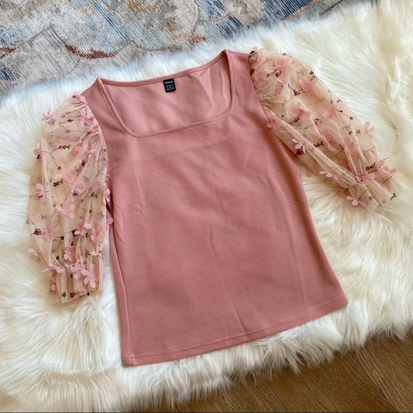 NWOT SHEIN Size M Square Neck Tulle Puff Sleeve Blouse Pink 3D Floral appliqués - Picture 2 of 11